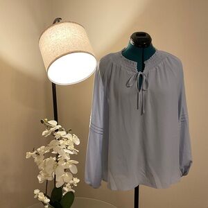Chic Women's Light Blue Blouse